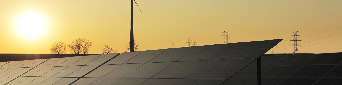 🏗️ Energia Solar na Construção Civil: Quadros de Comando que Valorizam Seu Empreendimento